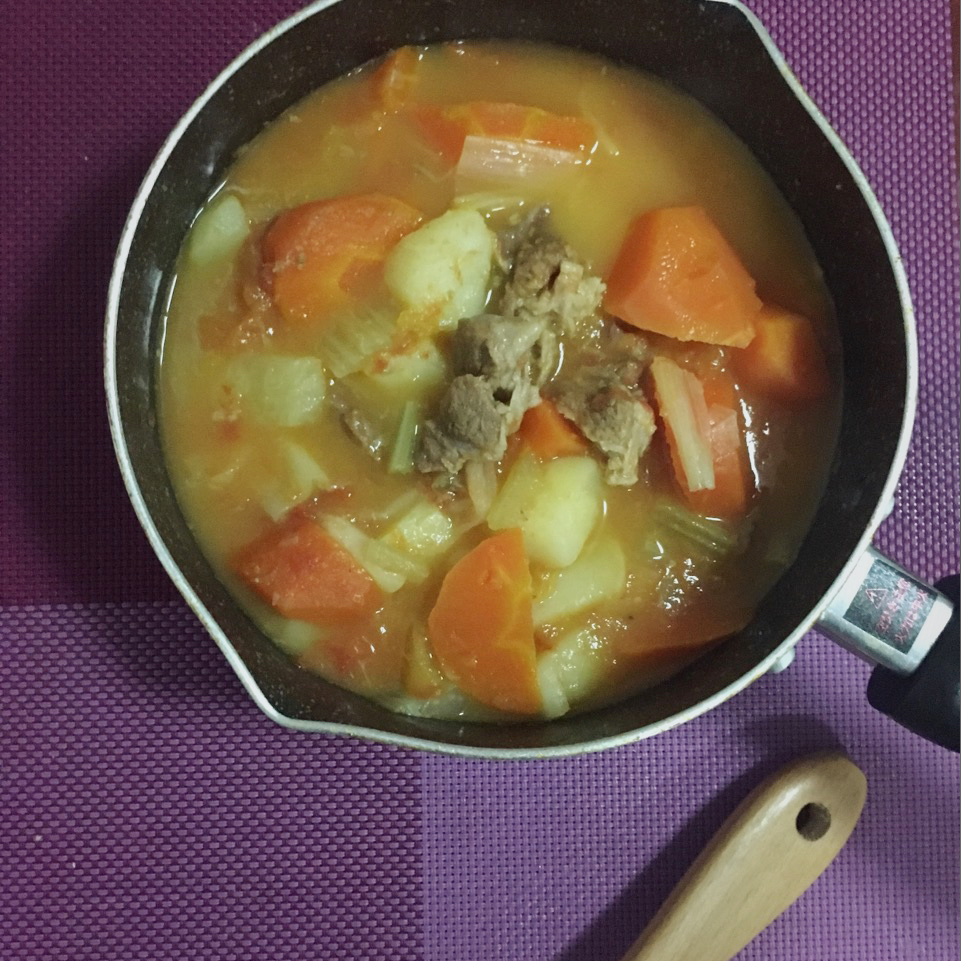土豆番茄牛腩汤