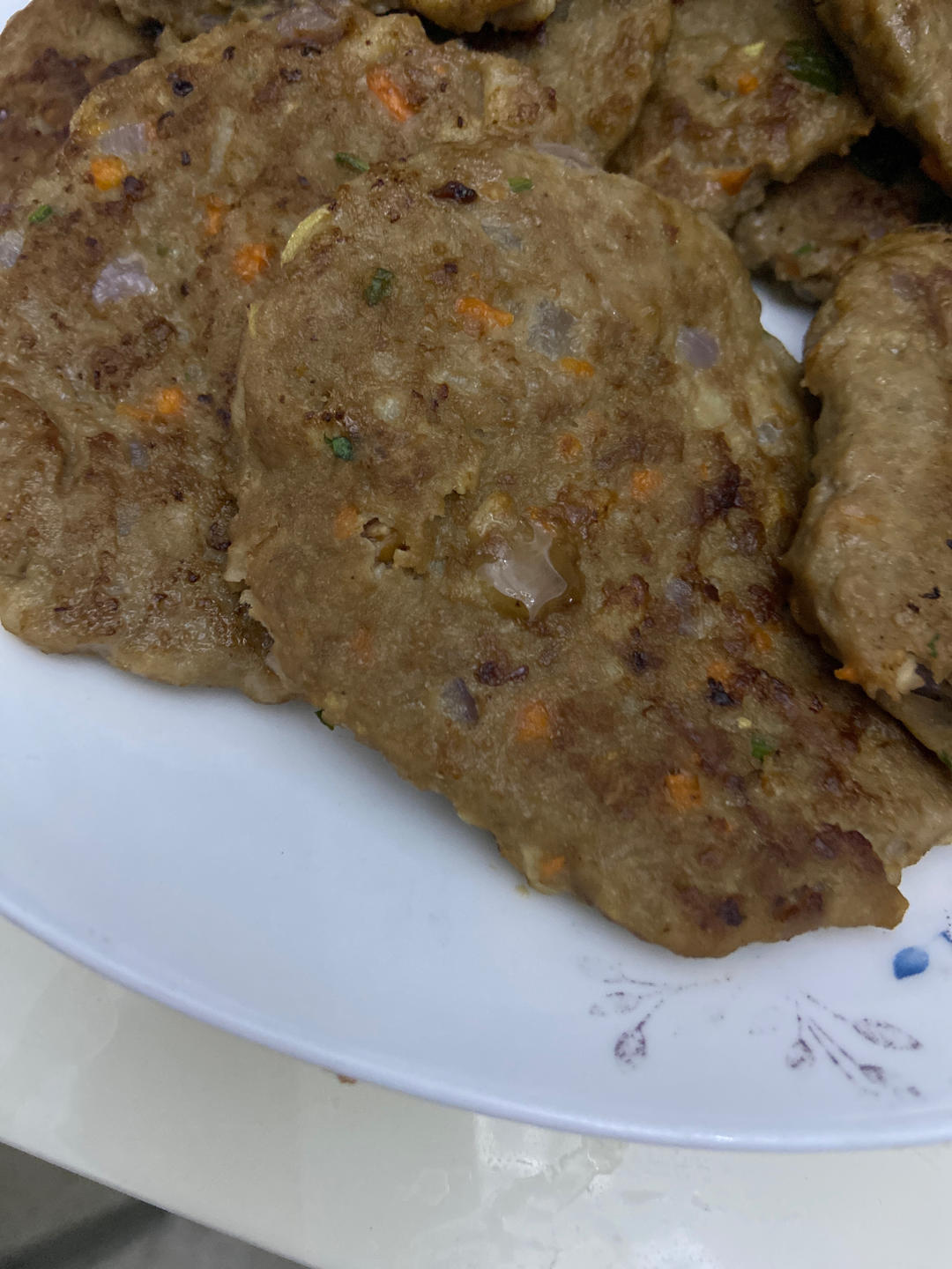 鲜嫩多汁牛肉饼