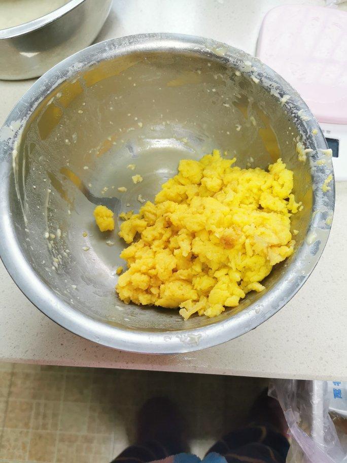 奶黄馅儿和奶黄包