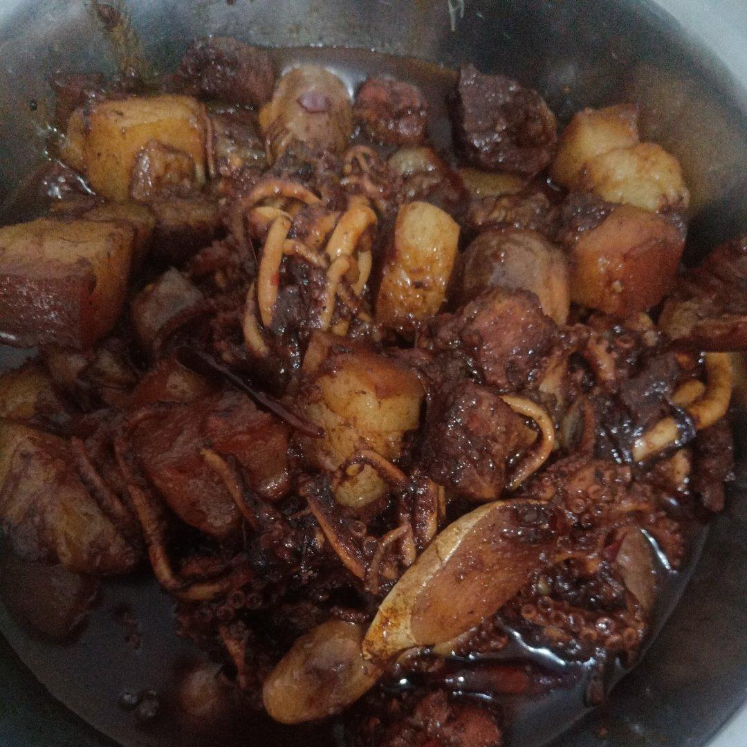 八爪鱼红烧肉