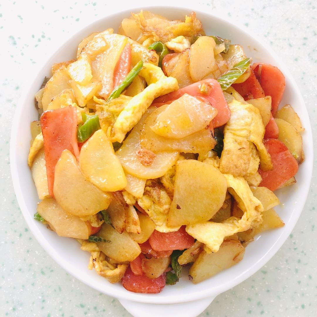 青椒土豆炒火腿鸡蛋