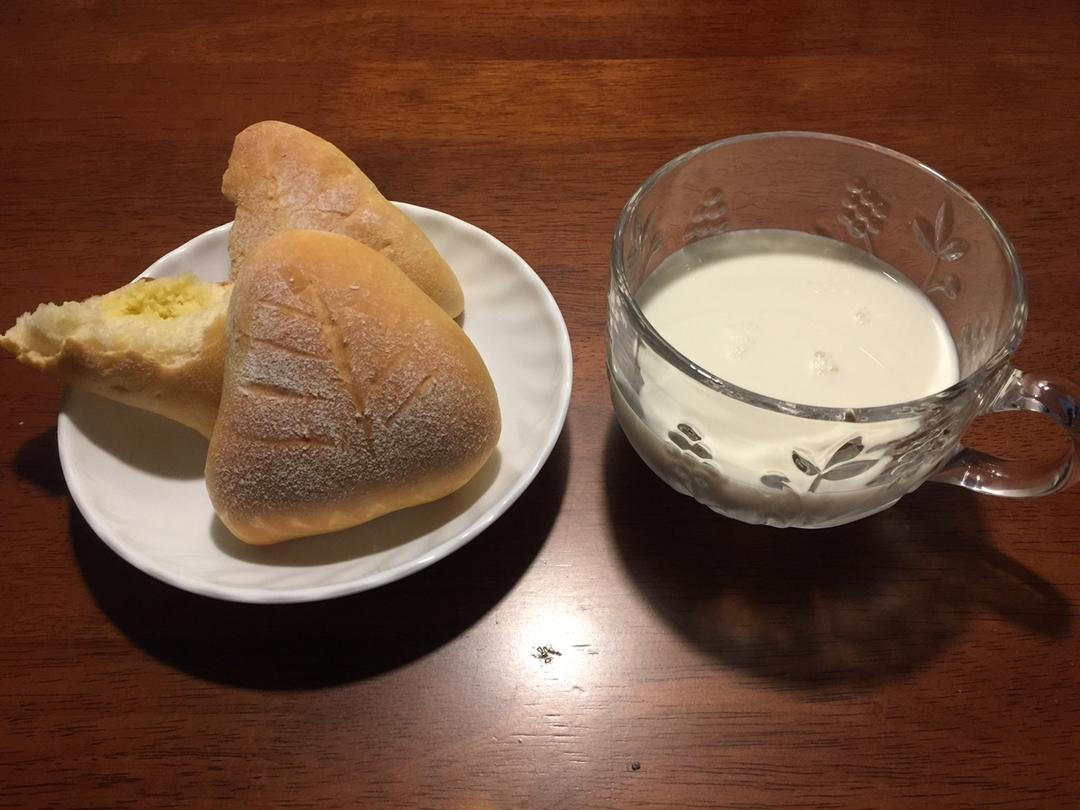 奶酥软欧包