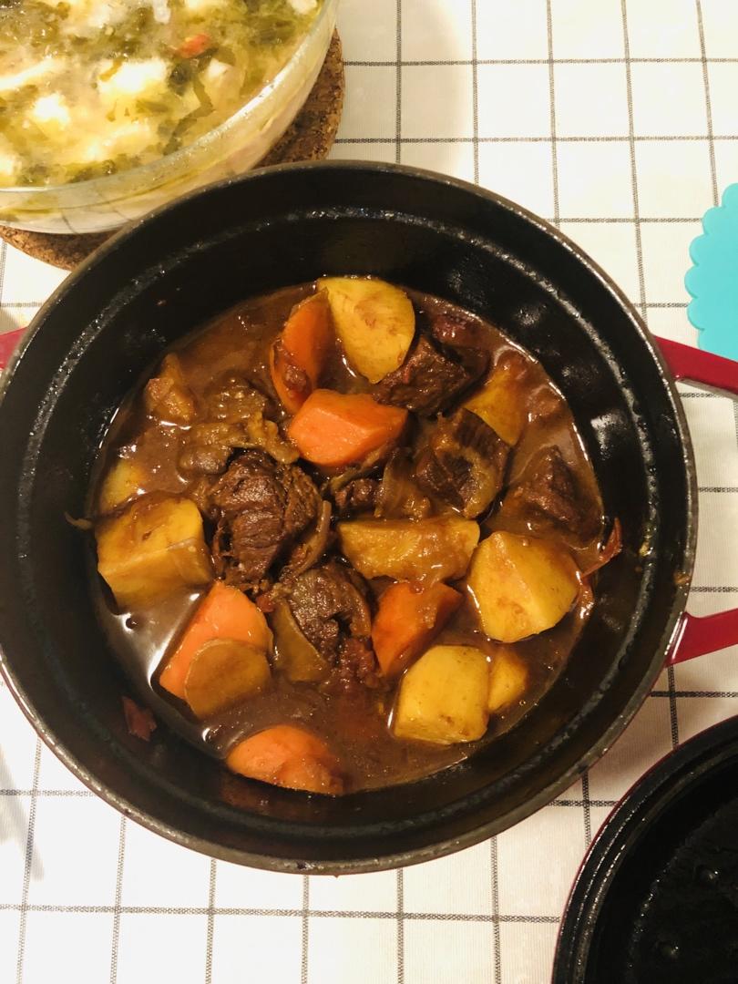 番茄土豆炖牛腩