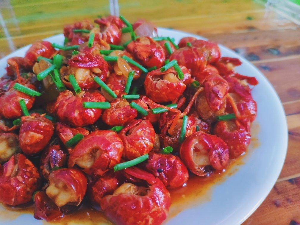 香辣小龙虾-超详细处理干净步骤！