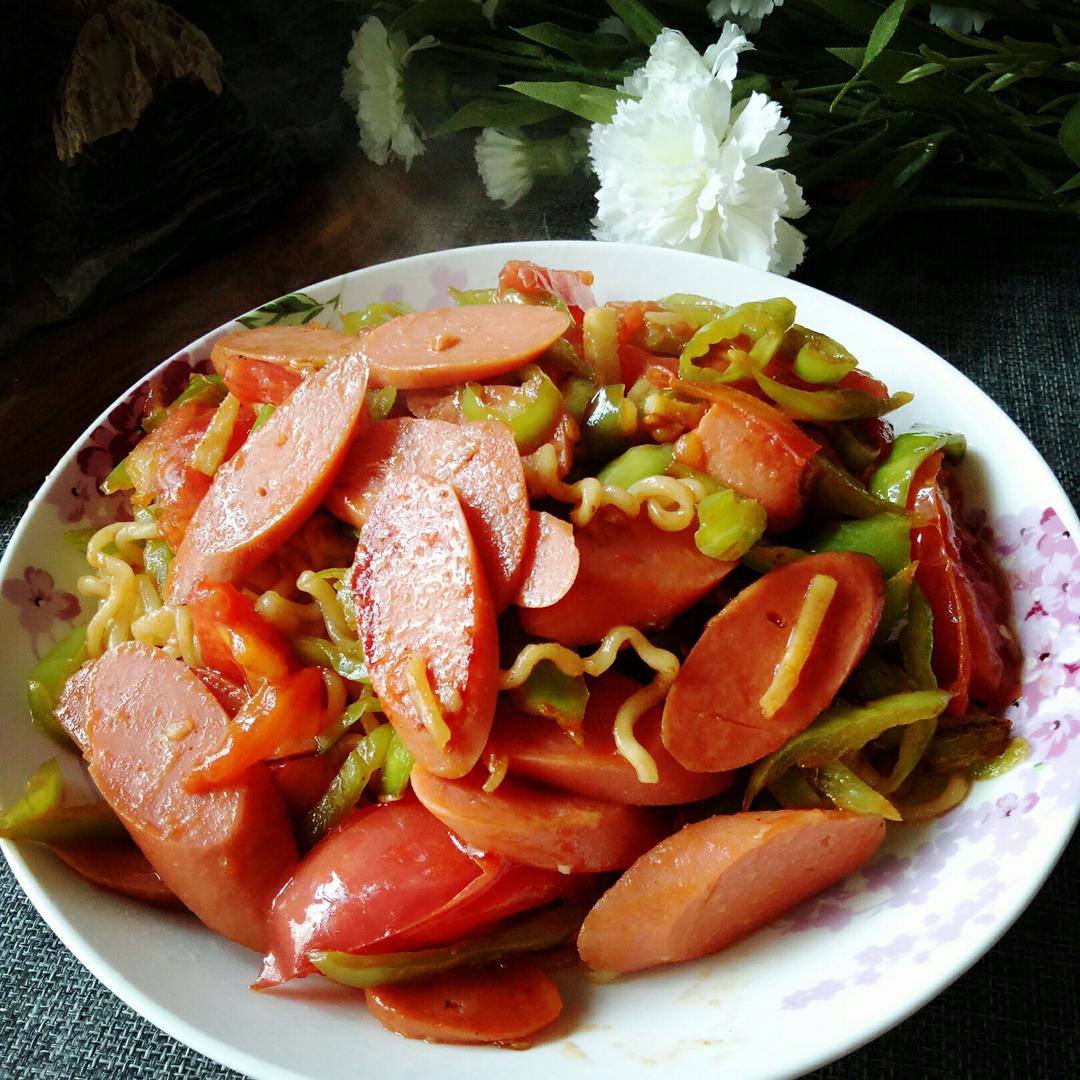 路边摊风味炒方便面