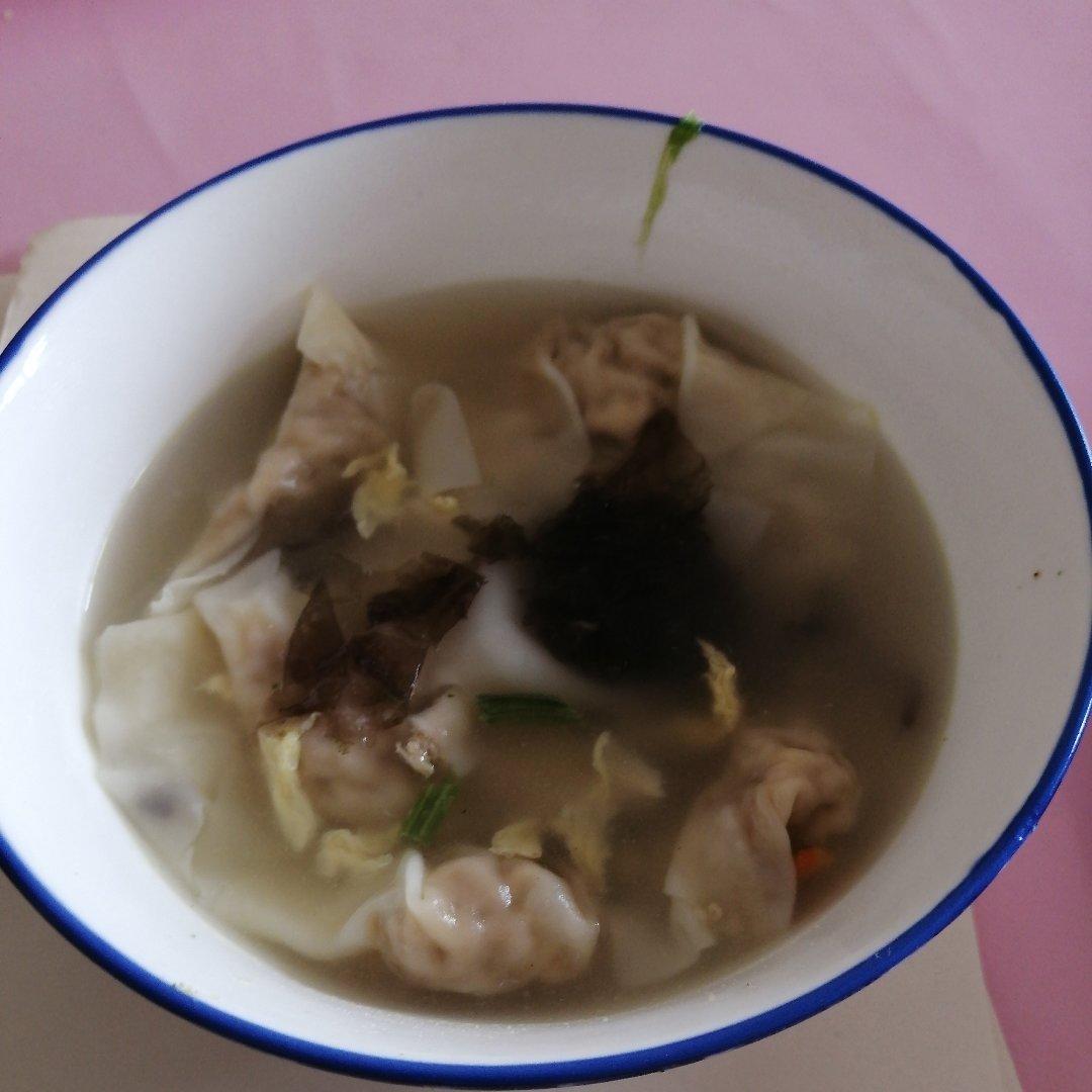 小白菜馅馄饨（肉馅）