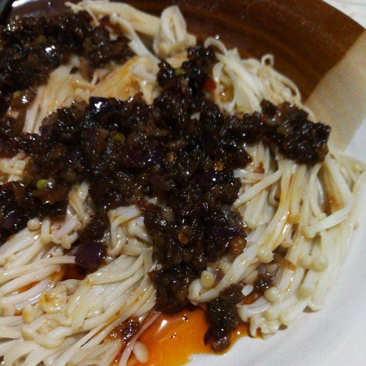 金针菇这样做，超级下饭，专治没食欲