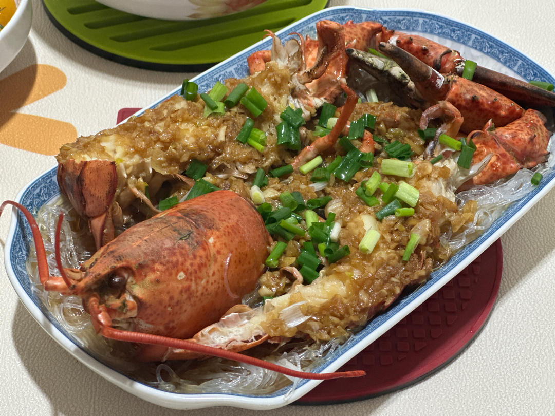 蒜蓉粉丝蒸龙虾（小青龙）