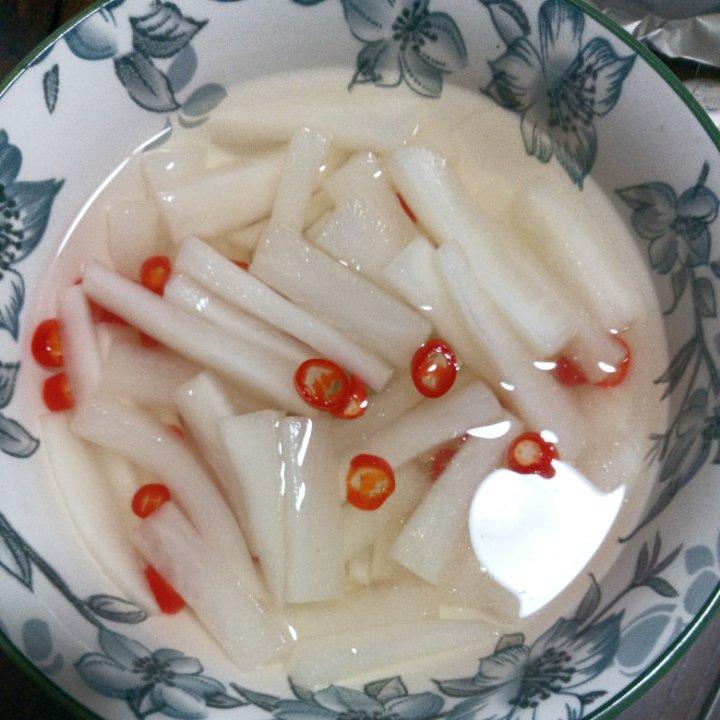腌萝卜，酸甜爽口