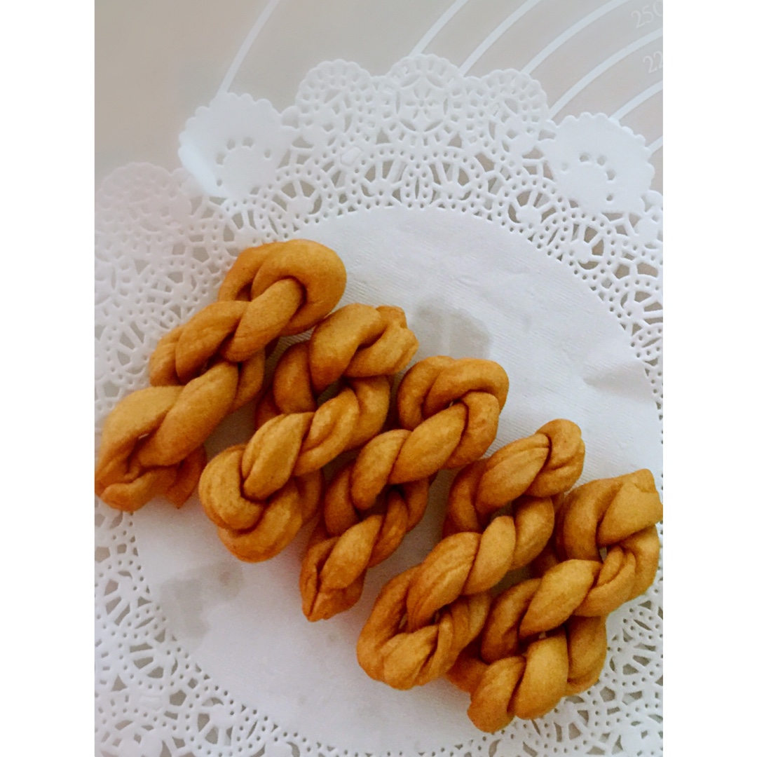 鸡蛋小麻花