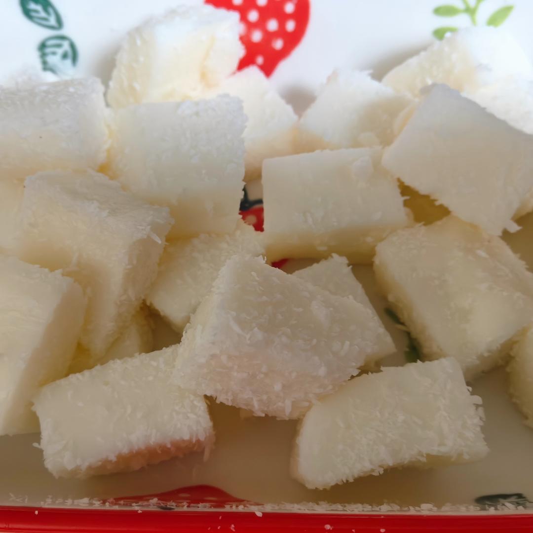 完胜85度C牛奶椰丝小方