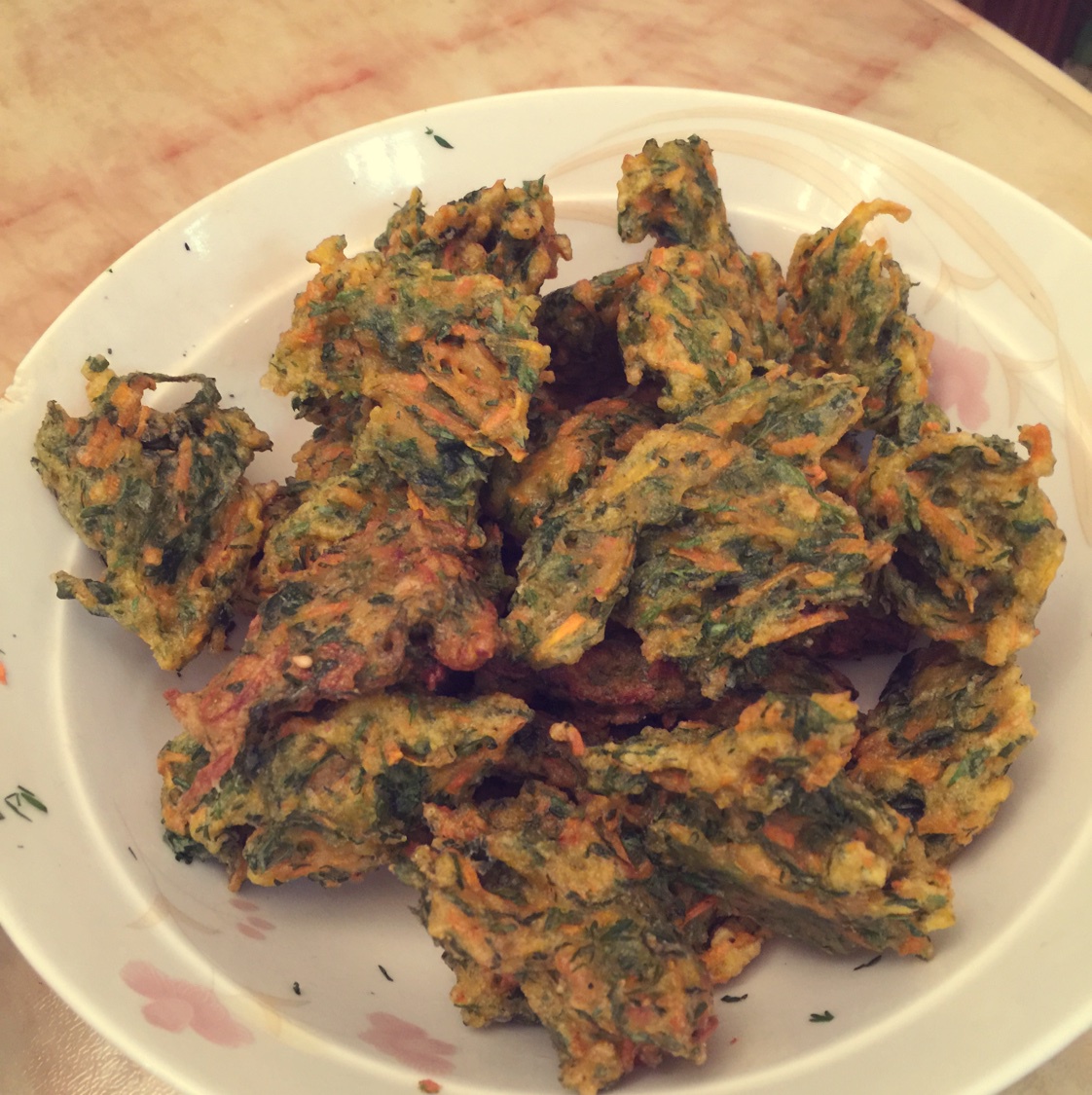 胡萝卜香菜素丸子