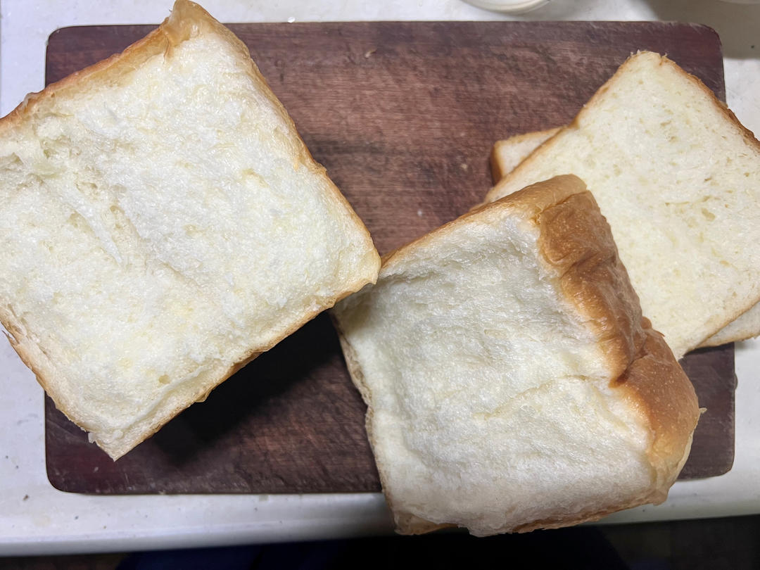 日式生吐司（组织细腻如云朵）