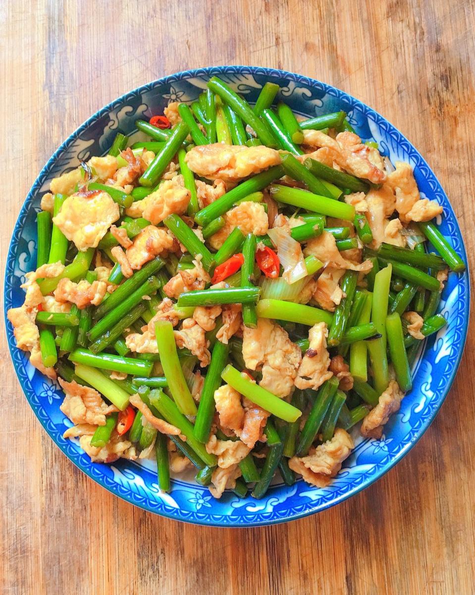 蒜薹炒鸡蛋