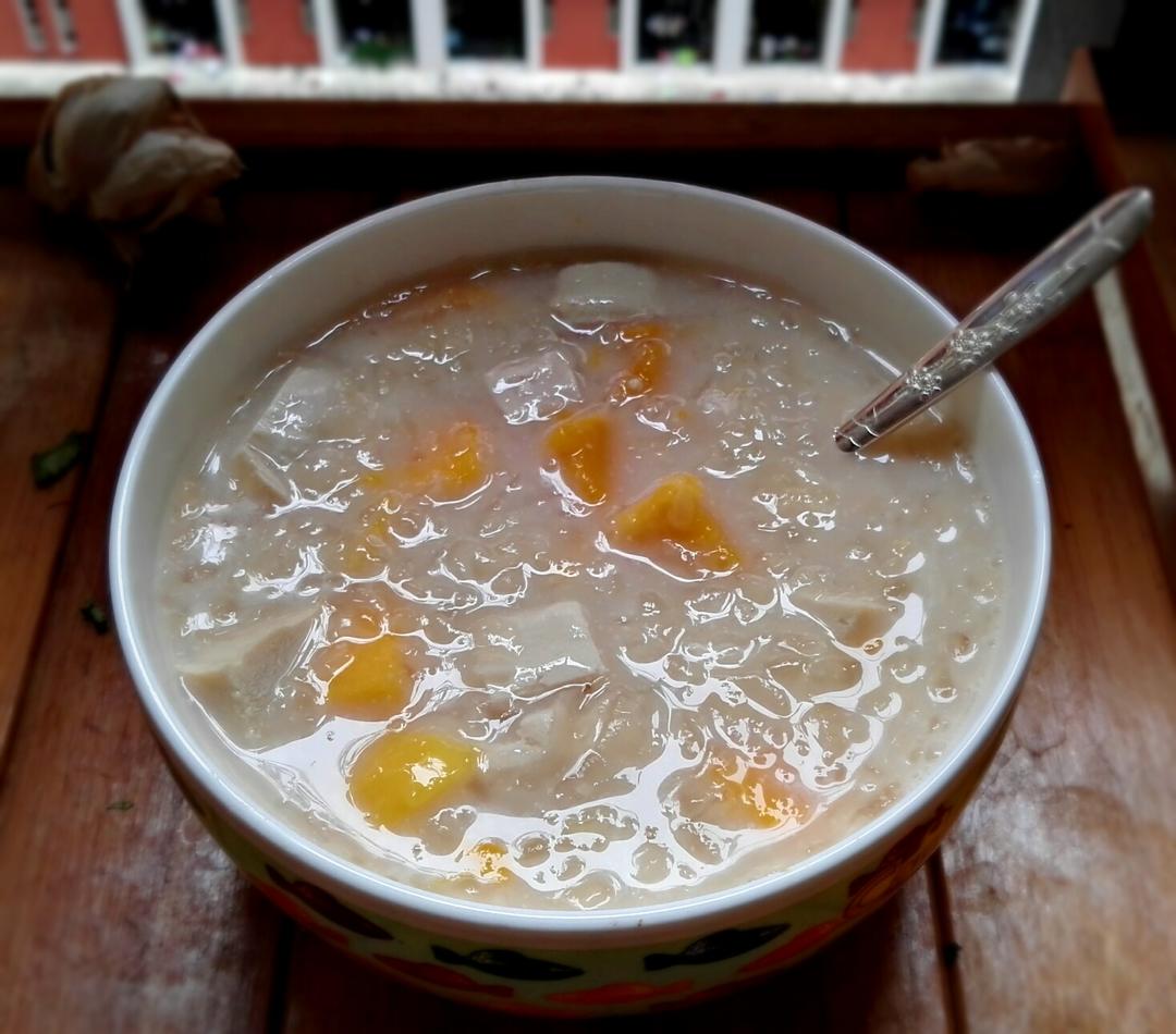 椰芒银耳豆腐羹的做法