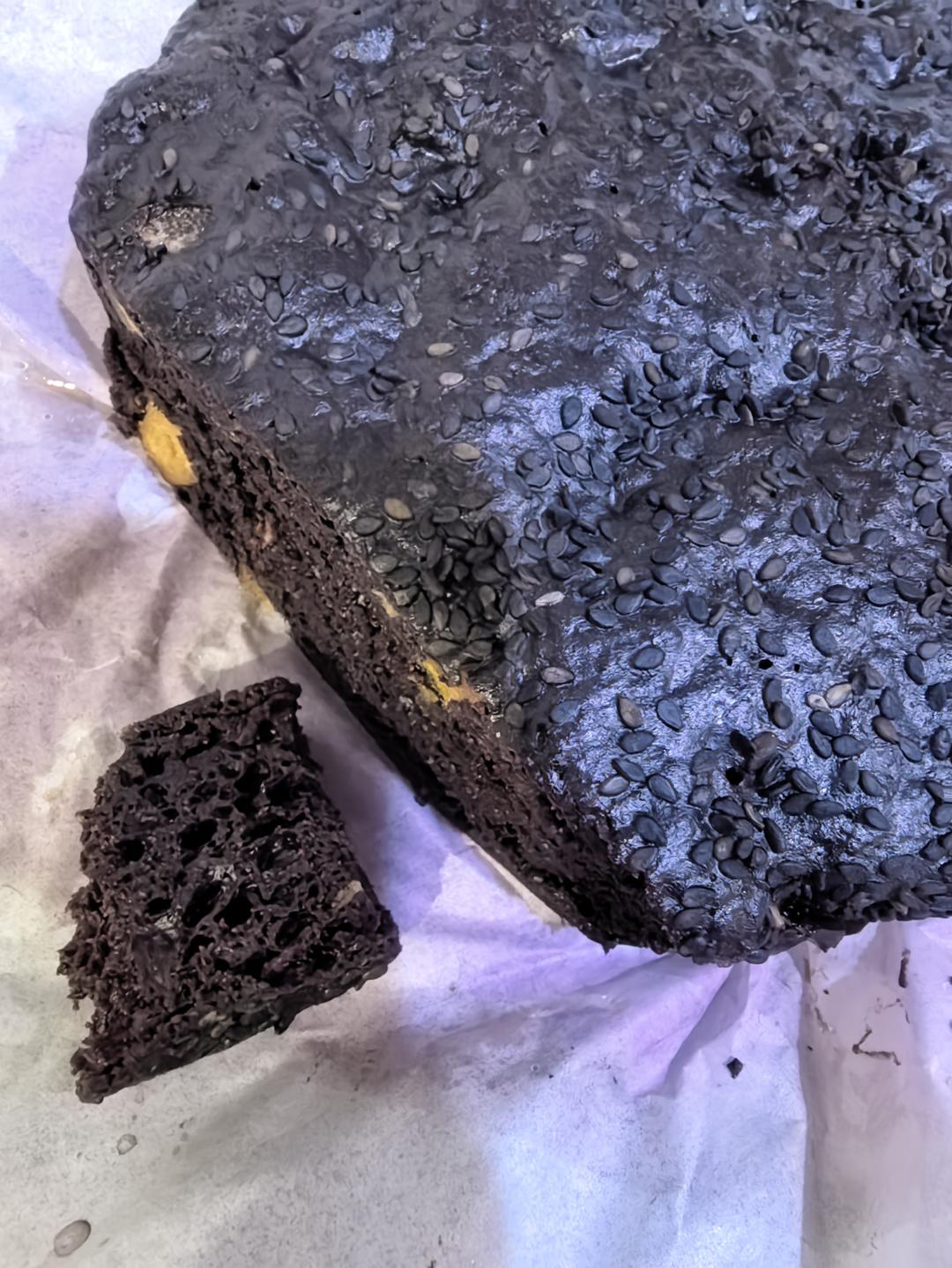 红枣黑米发糕，面不沾手，超级简单！早餐绝佳！