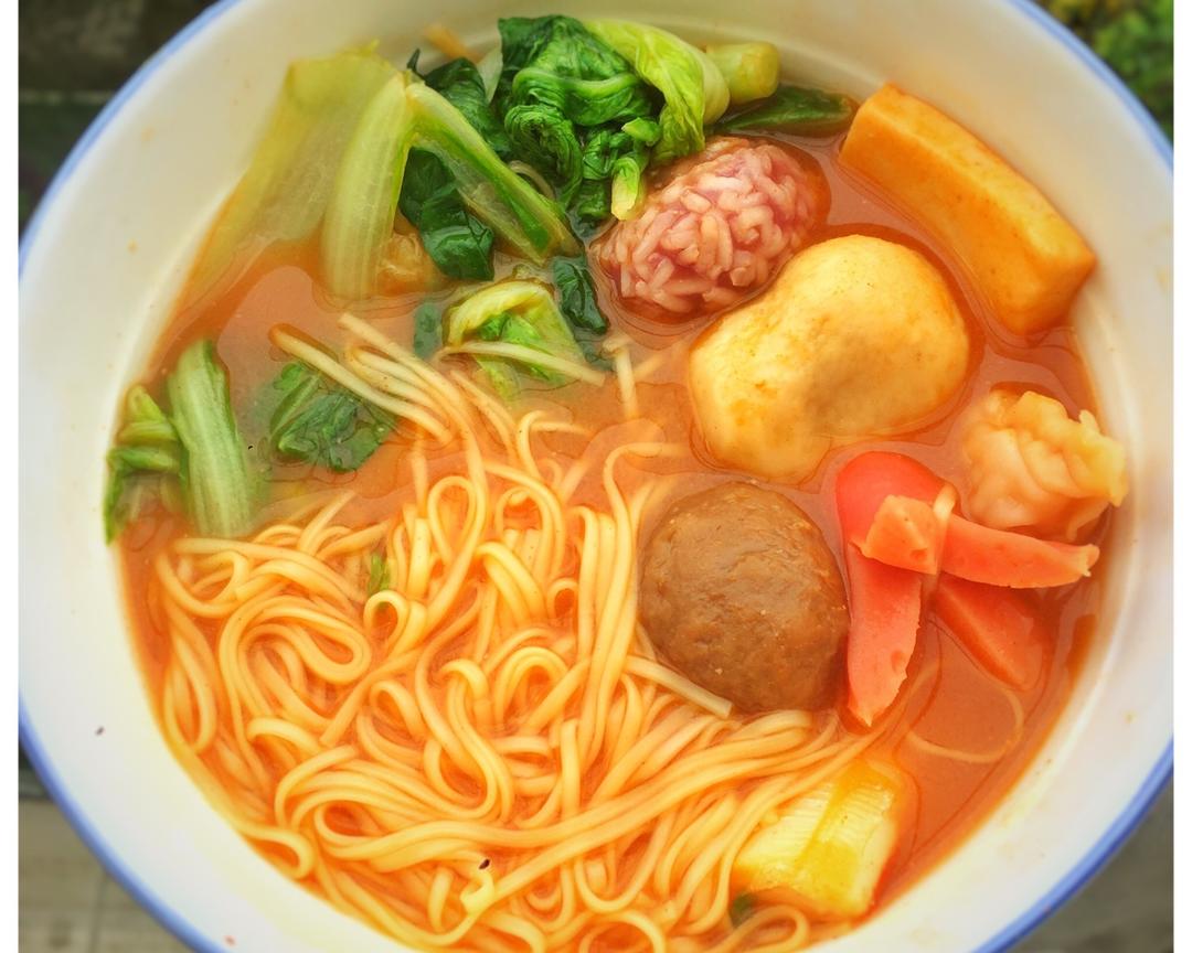 快手一人食～韩式大酱鱼丸汤面的做法