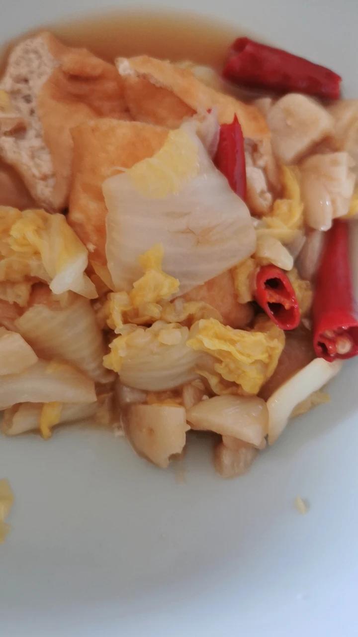 好吃到连汤汁都不剩的白菜焖豆泡，给肉都不换