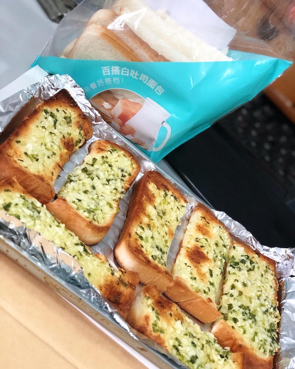 蒜香面包