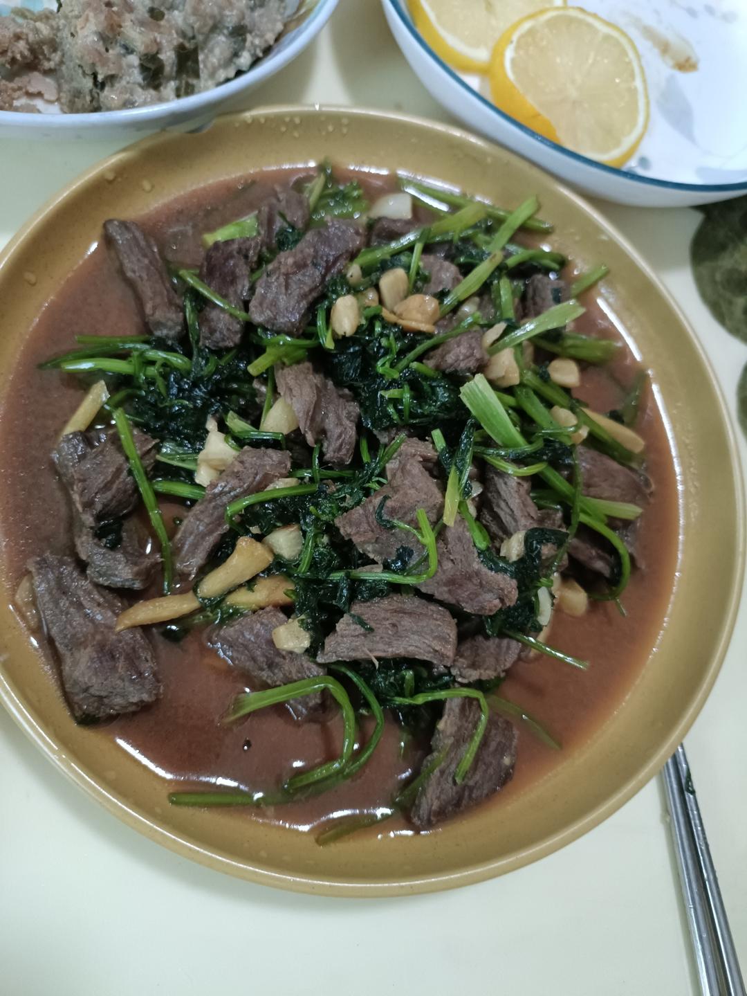 香菜牛肉