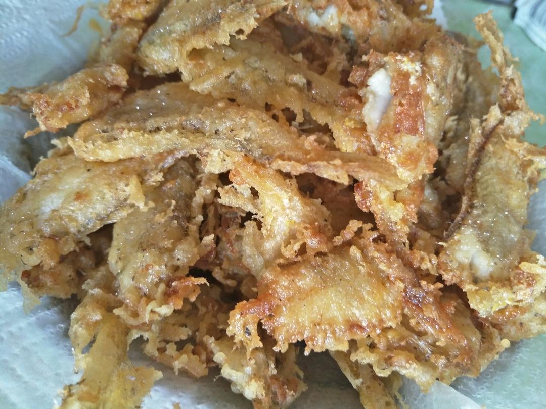 香酥鲫头鱼——万用脆炸面糊（可炸制小平子鱼、带鱼、小鳎目鱼和蔬菜）