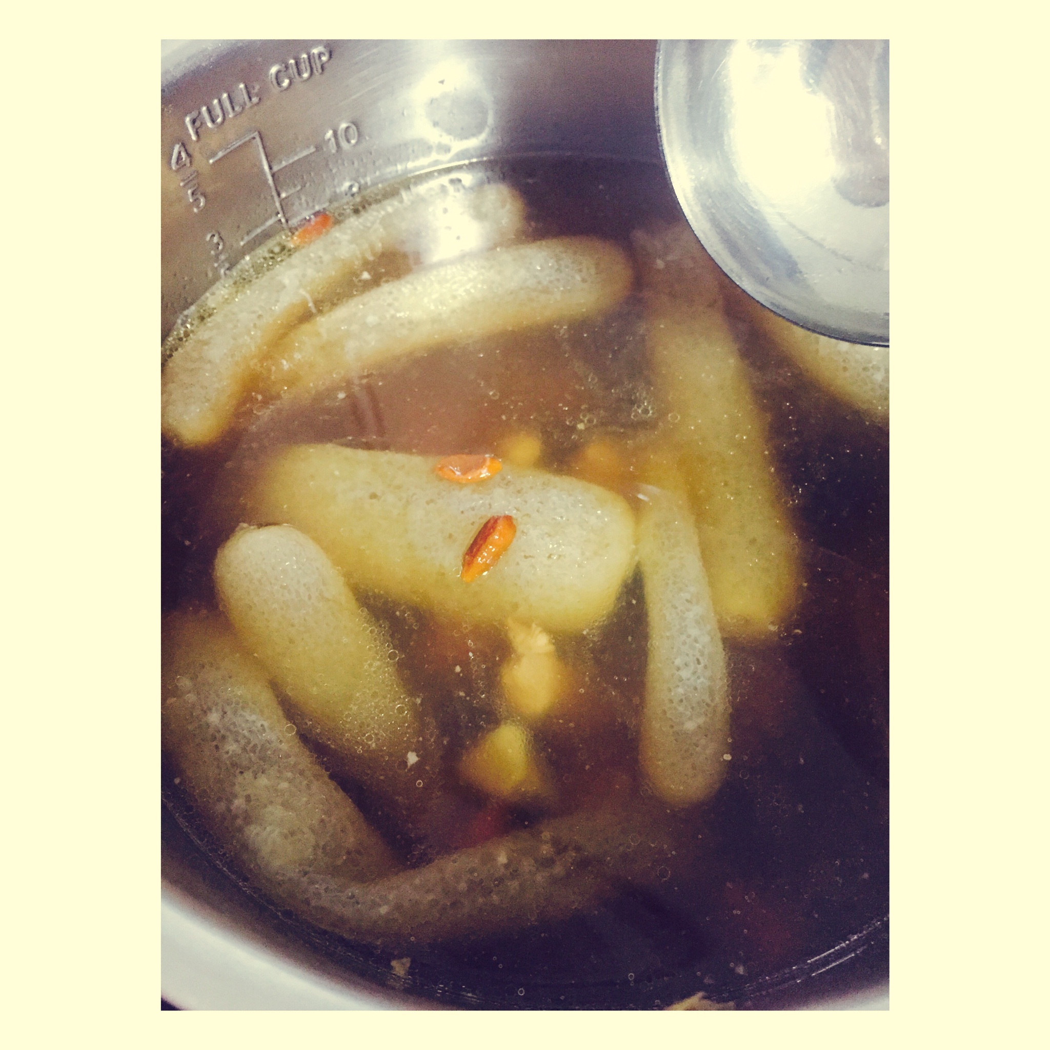 竹荪香菇排骨汤