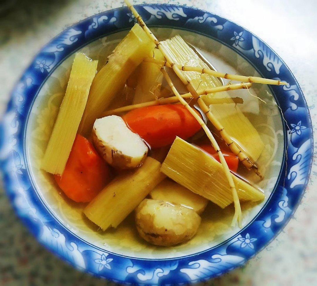 敏minmin做的茅根竹蔗马蹄水