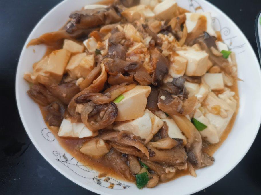 平菇烧豆腐