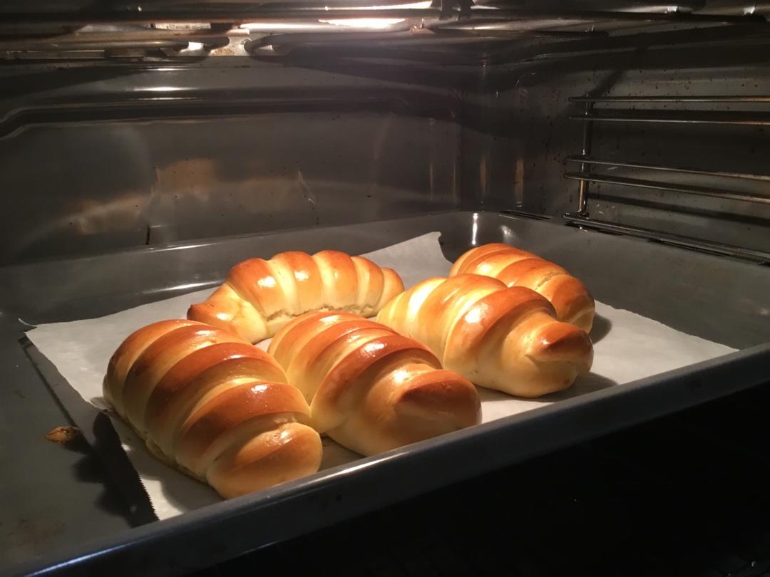 💫松软可口的毛毛虫面包🔥