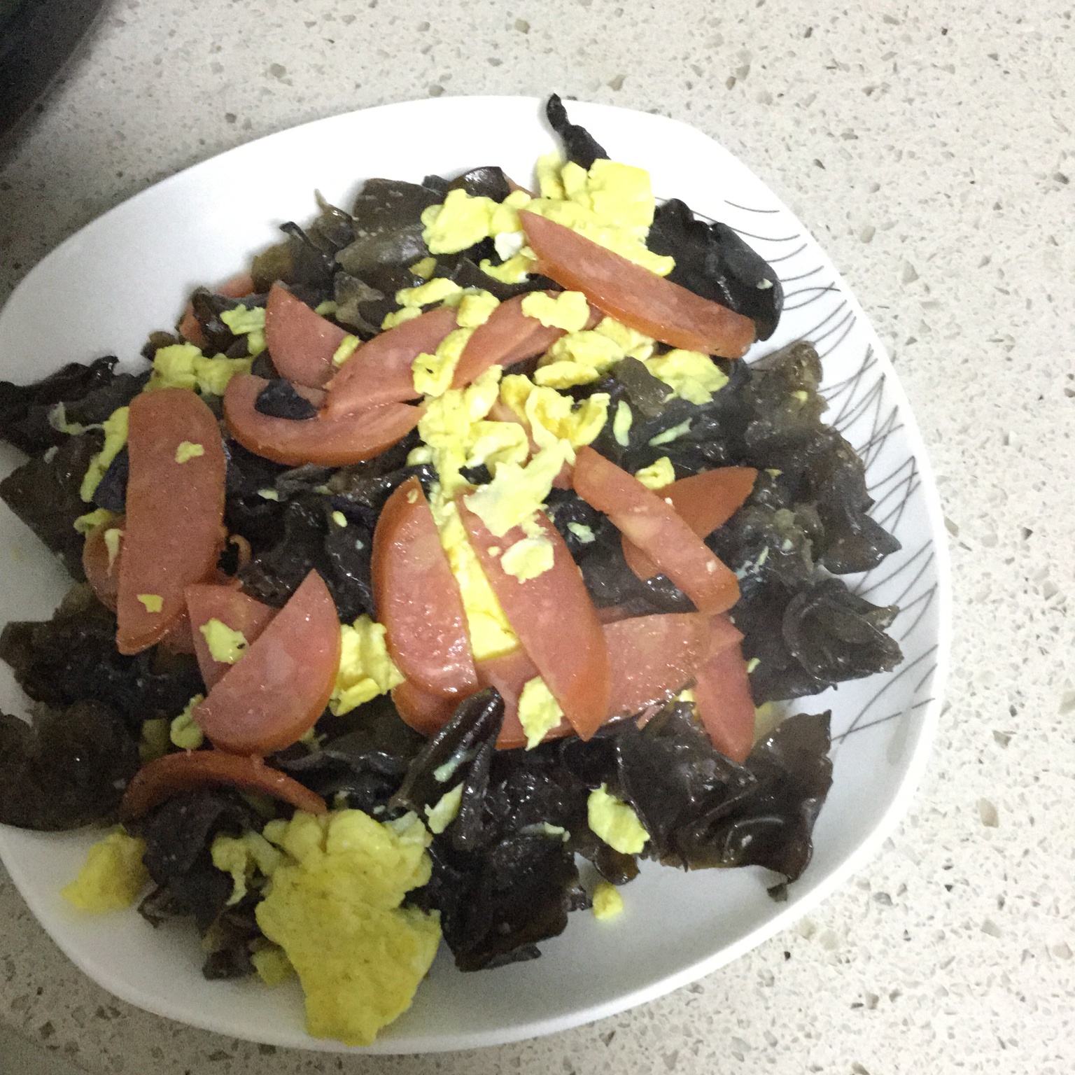 色香味美的黑木耳炒鸡蛋