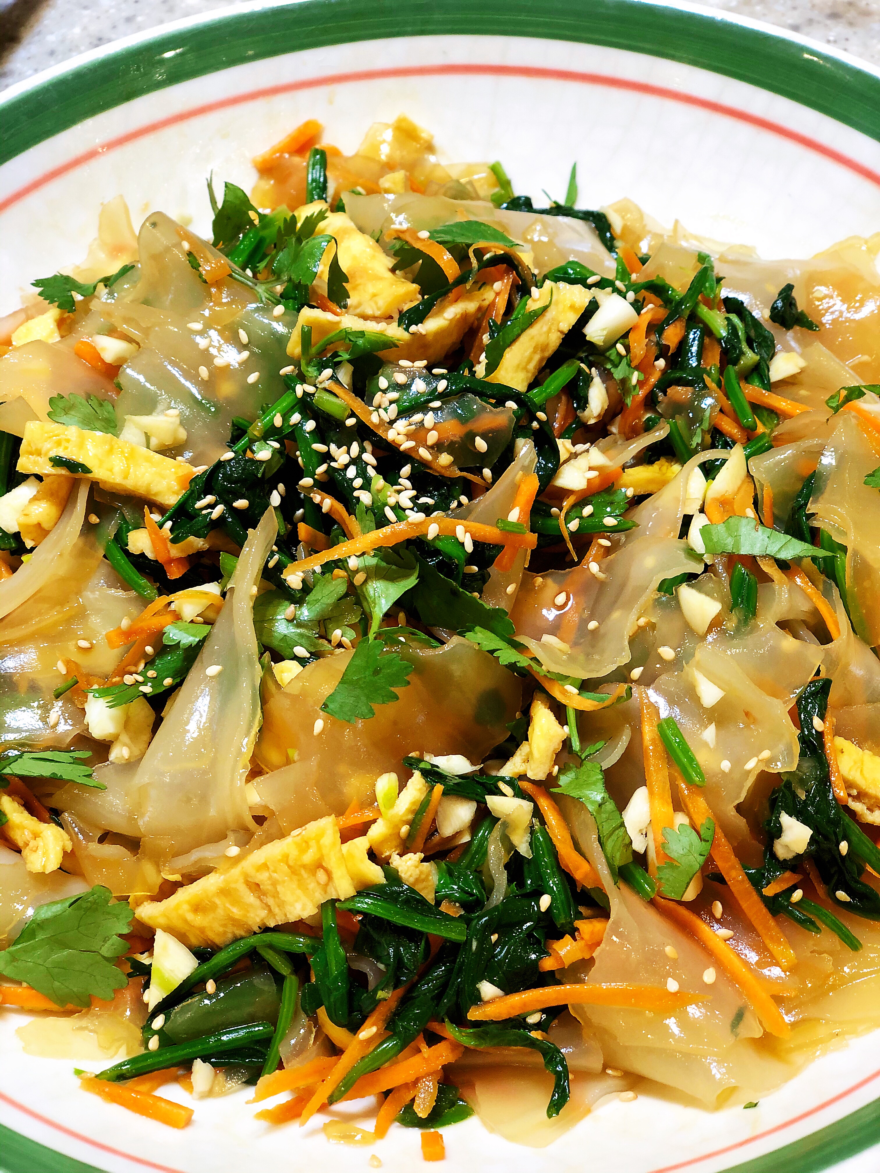 中国色拉❤️菠菜拌粉皮的做法