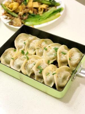 日式煎饺（简易出冰花~）的做法 步骤1