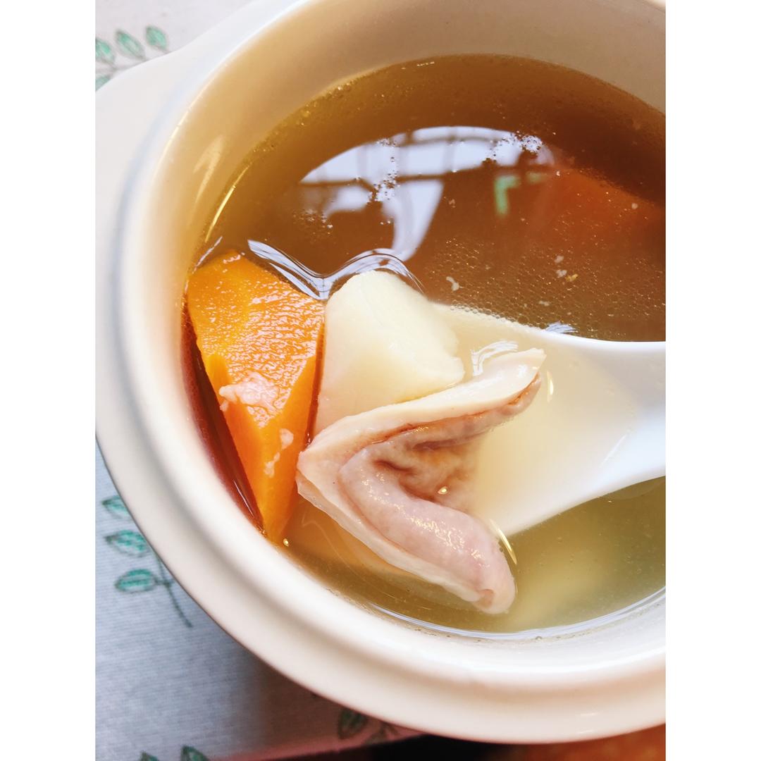 山药栗子猪肚煲