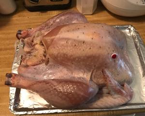 感恩节简易版烤火鸡的做法 步骤4