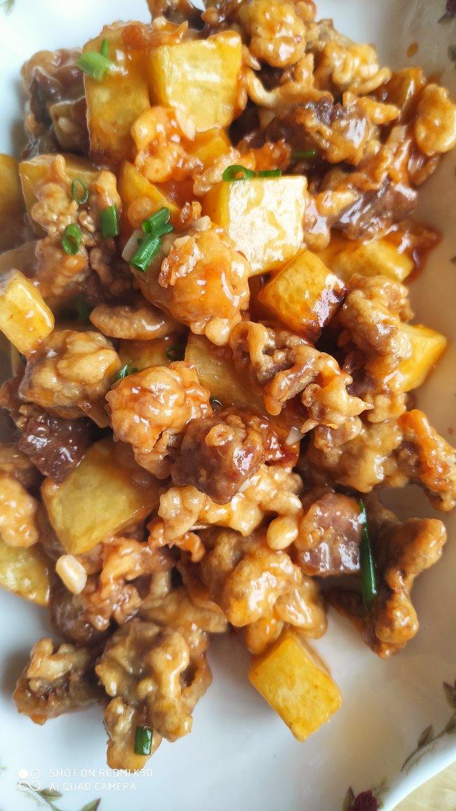 就像有句话所说：成年人的世界里，从来就没有“容易”二字。很多时候，你只能单枪匹马，直面生活的兵荒马乱。