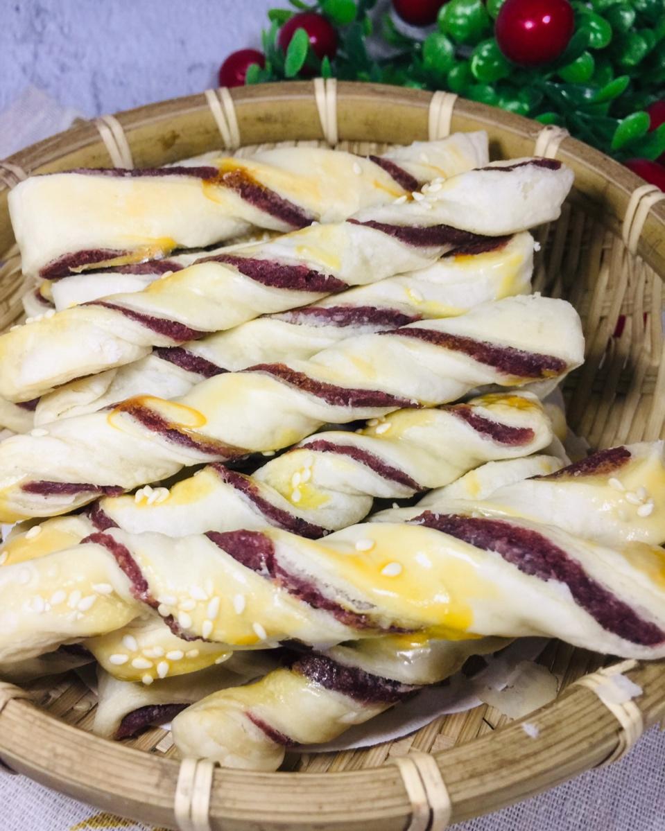 豆沙扭扭酥