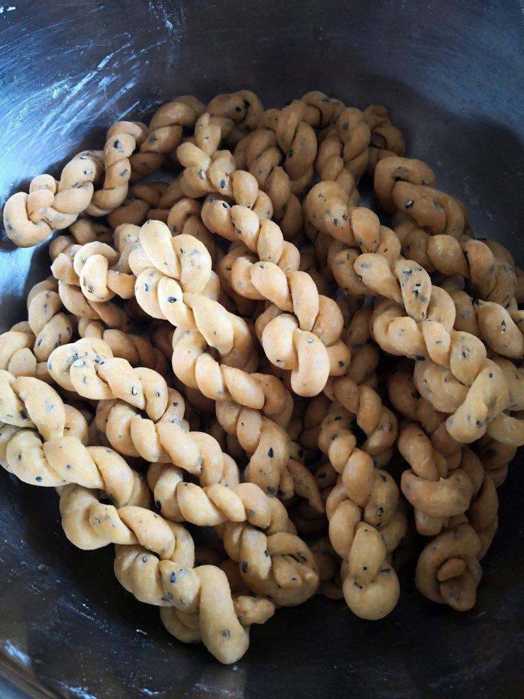 咸酥（甜酥）小麻花