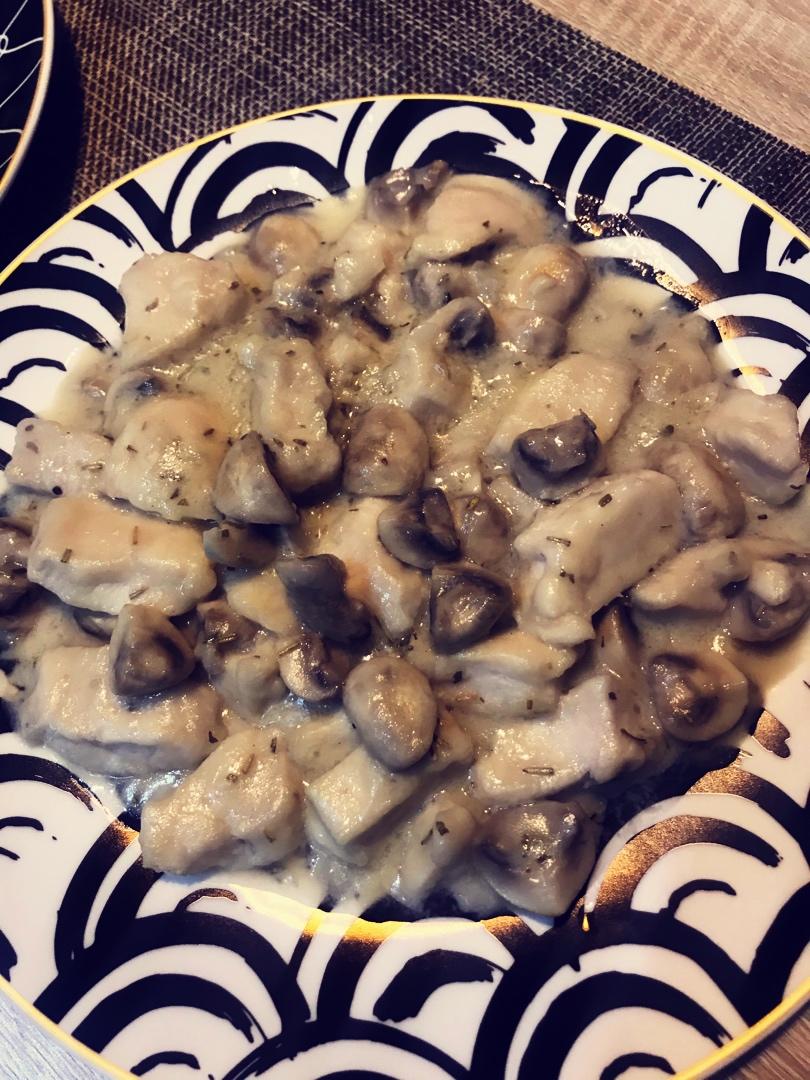 鸡胸肉蘑菇盖饭