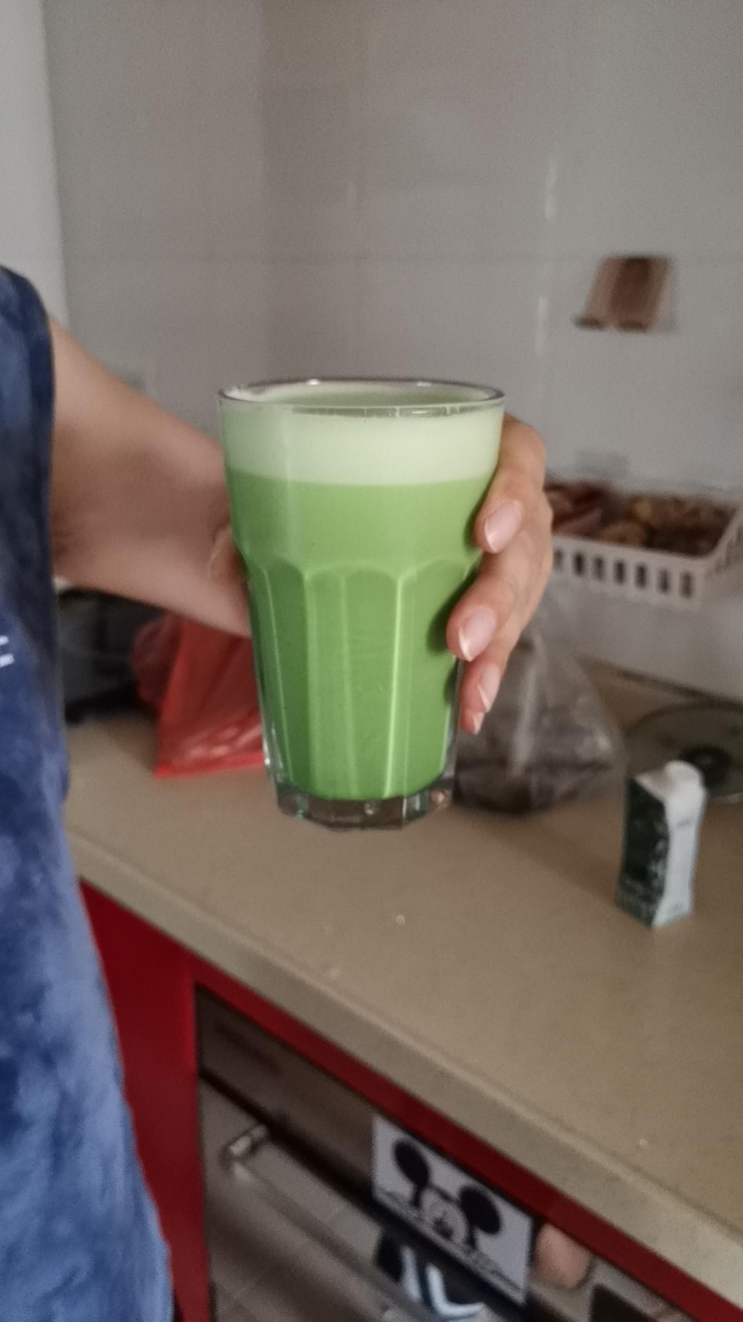 手作抹茶茉莉奶绿