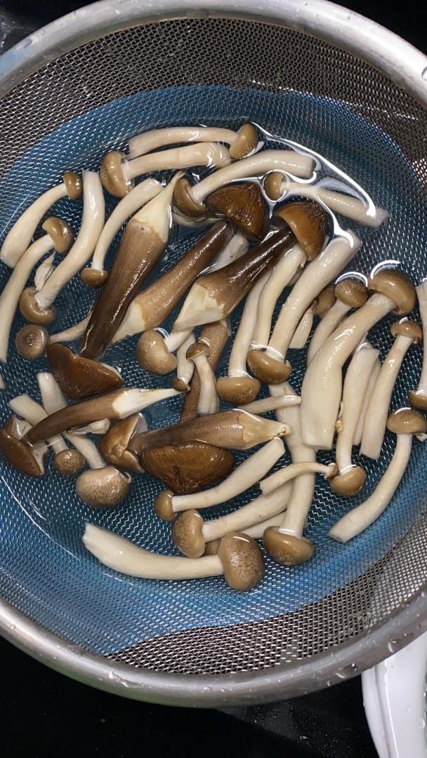 鲜掉眉毛的上汤娃娃菜
