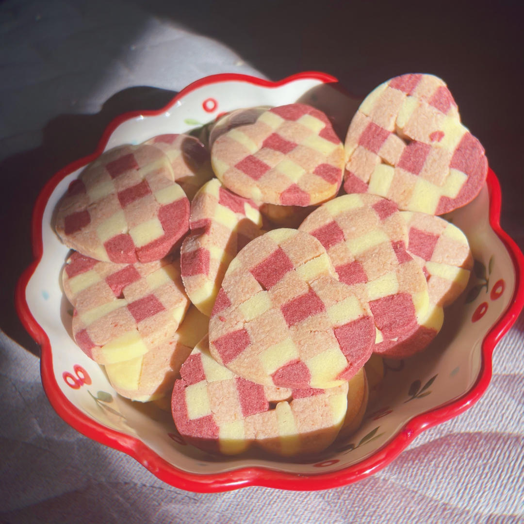 ins风格子心形饼干