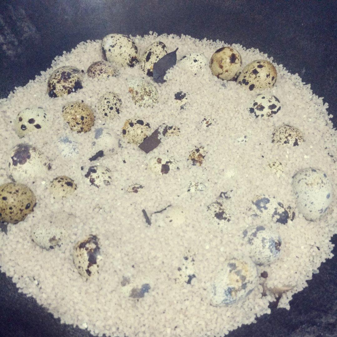 盐焗鹌鹑蛋（宝宝最爱）