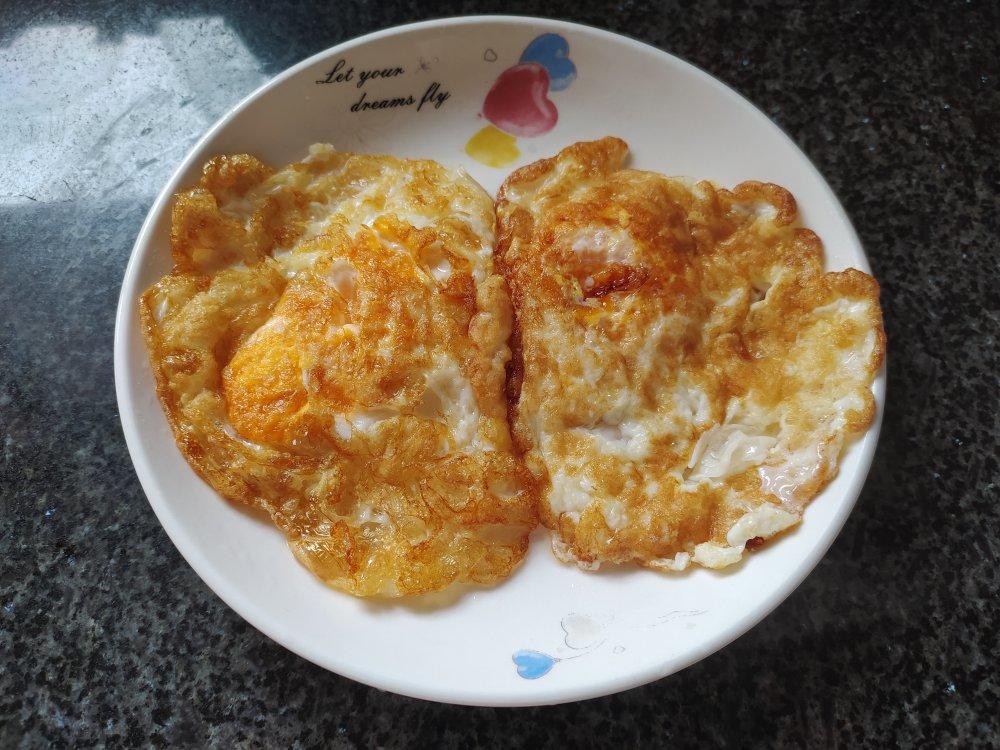 懒人美食2017做的快手早餐盐水荷包蛋煎蛋