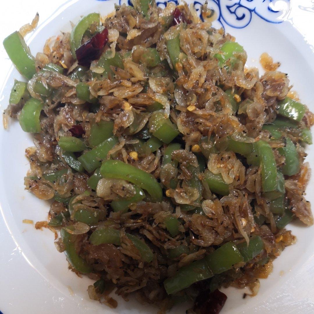 青椒炒虾皮