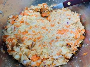 鸡蛋干土豆胡萝卜饼（战疫美食）的做法 步骤4