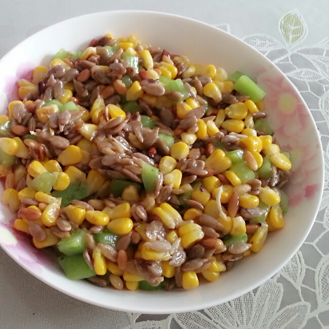 松仁玉米