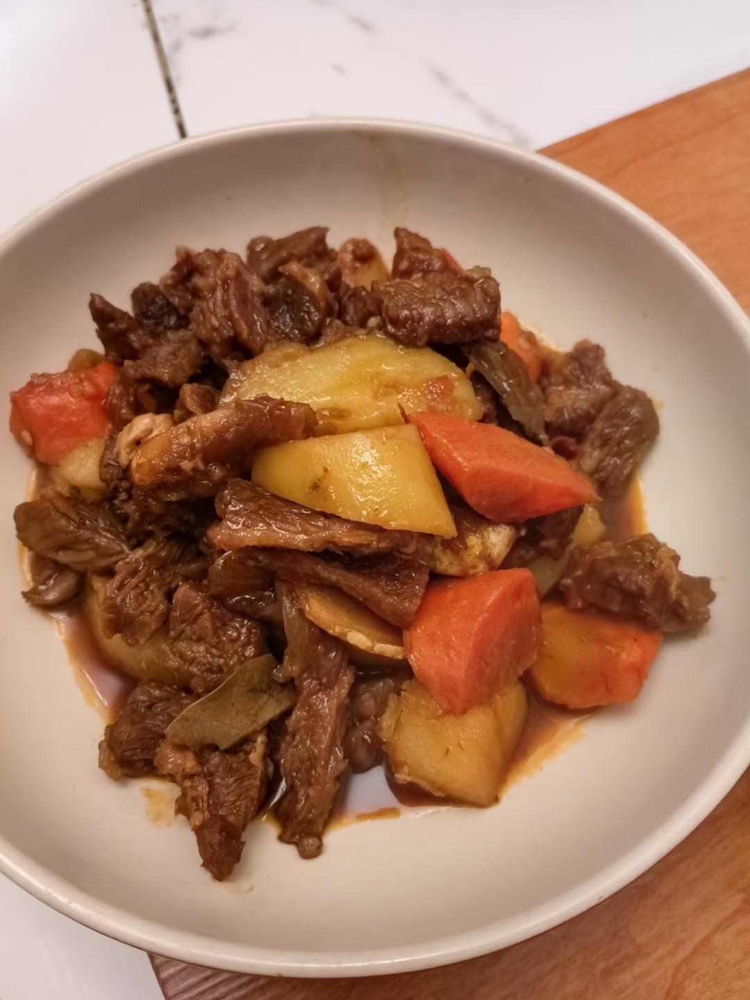 可以吃一辈子的红烧牛腩