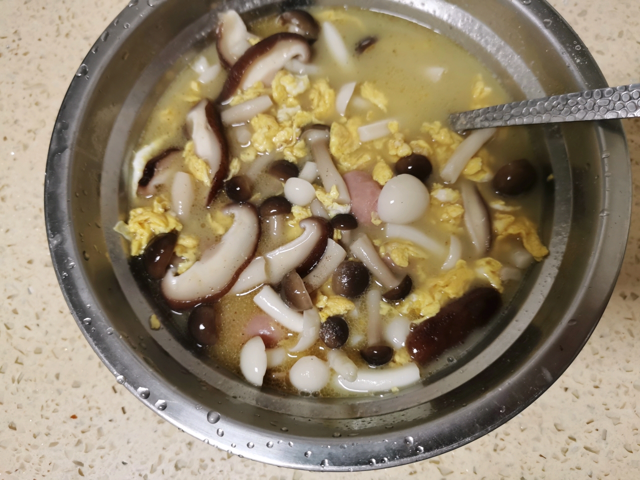 三鲜菌菇汤