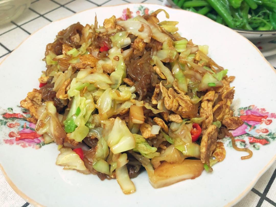 包心菜炒红薯粉丝