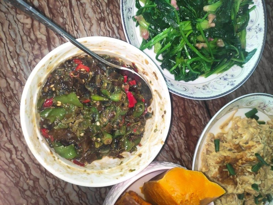 【正宗湘菜】擂辣椒皮蛋